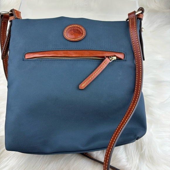 DOONEY & BOURKE NYLON CROSSBODY BAG LEATHER TRIM - Picture 1 of 11